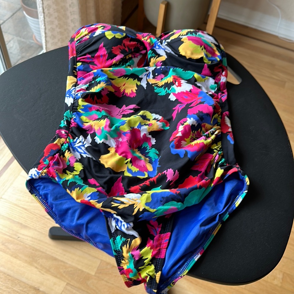 One piece Anne Cole swimsuit